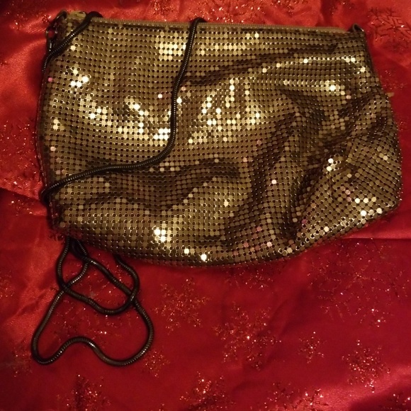 Stunning gold mesh evening purse - Picture 2 of 4